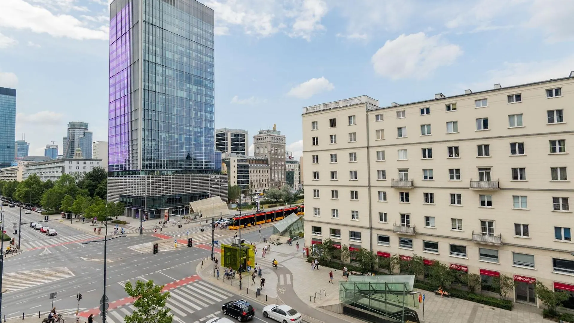 Superapart Swietokrzyska 35 Warszawa 0*,